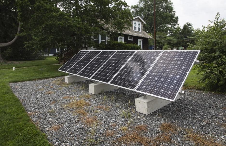 Triangle ballasted solar mount